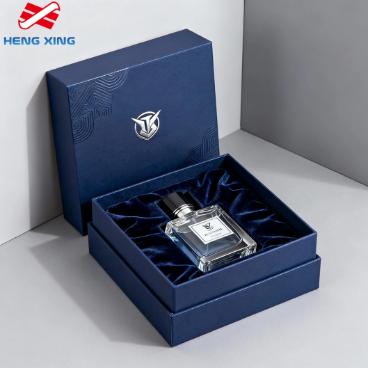 fabbrica di scatole di carta con coperchio e base