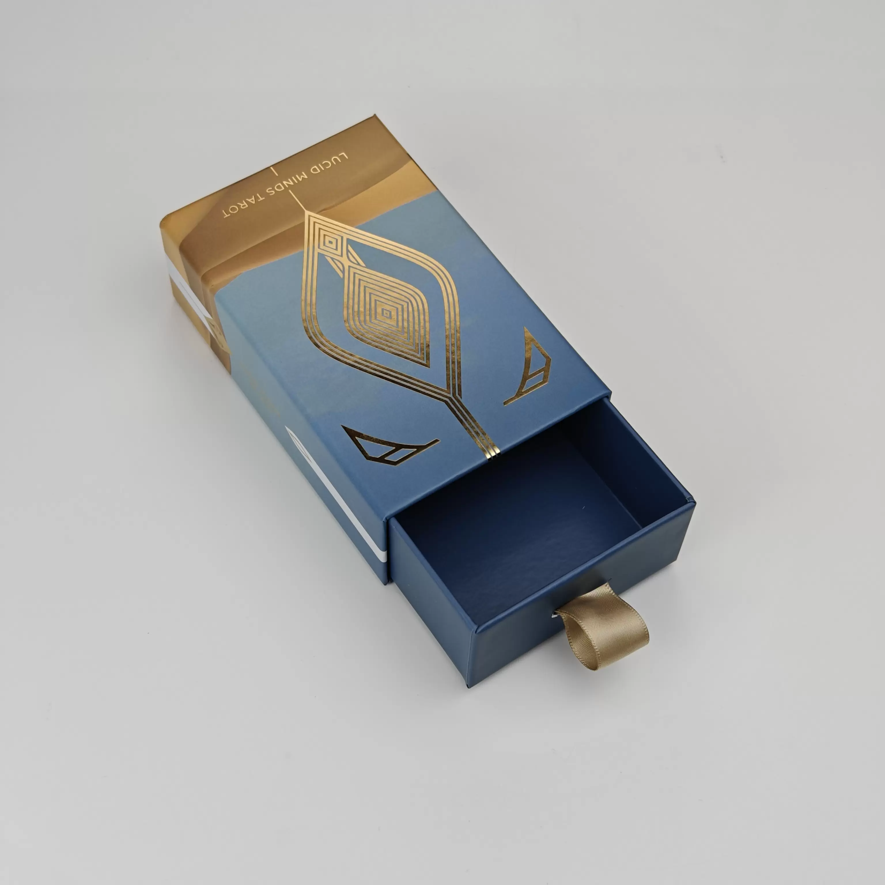 Scatole regalo in cartone con cassetto